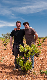 Winemaker and Owner Manuel Martinez with Cream Wine Company President Andy Pates (photo by Vinimenta)
